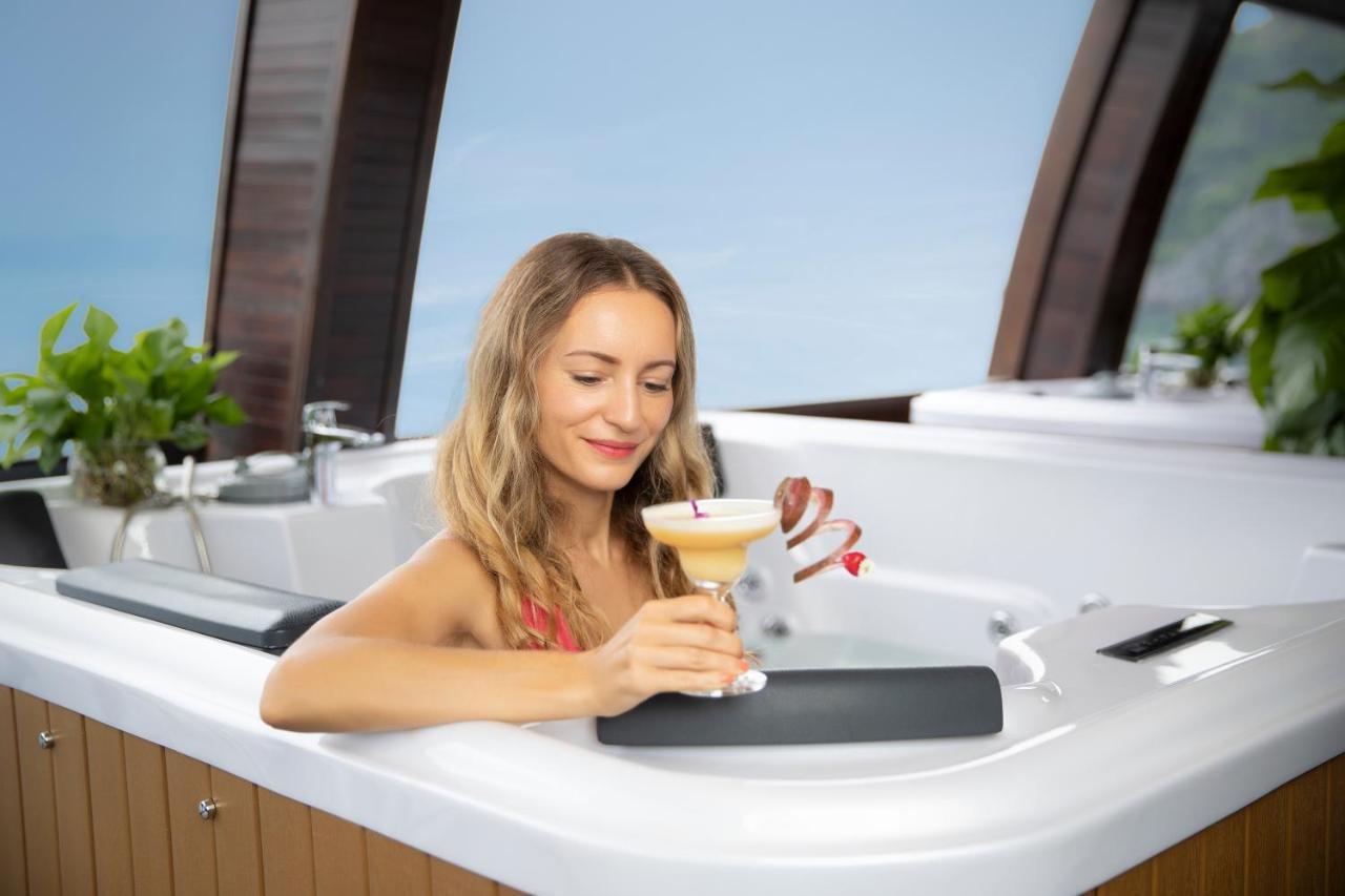 La Regina Legend Cruise Otel Ha Long Dış mekan fotoğraf